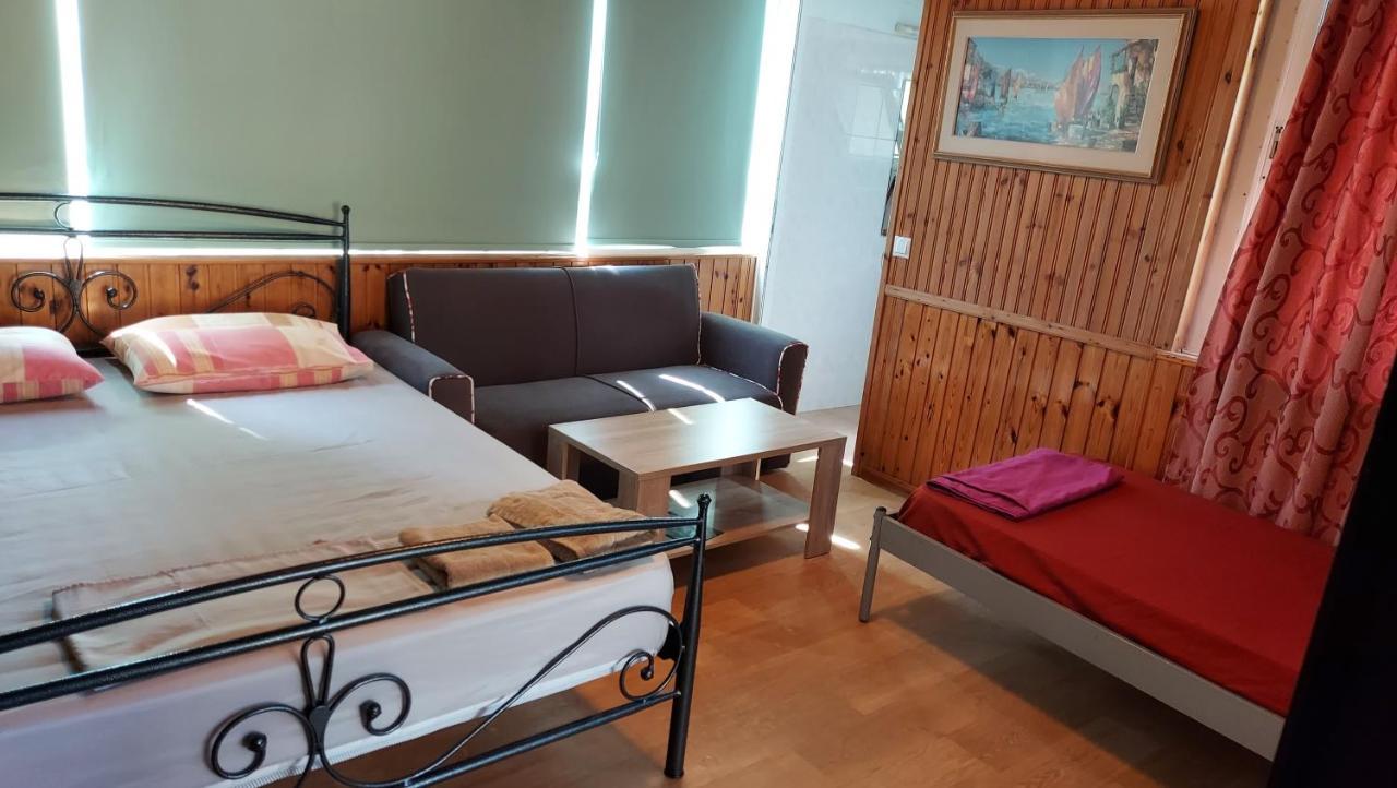 Cozy airport studio Artemida  Zewnętrze zdjęcie